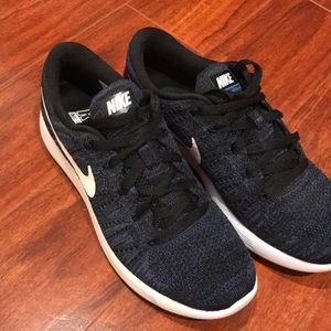Nike women’s lunarepic flyknit sneakers
